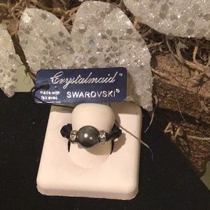 💕💕Host Pick💕💕NWT Swarovski crystal ring included gift box